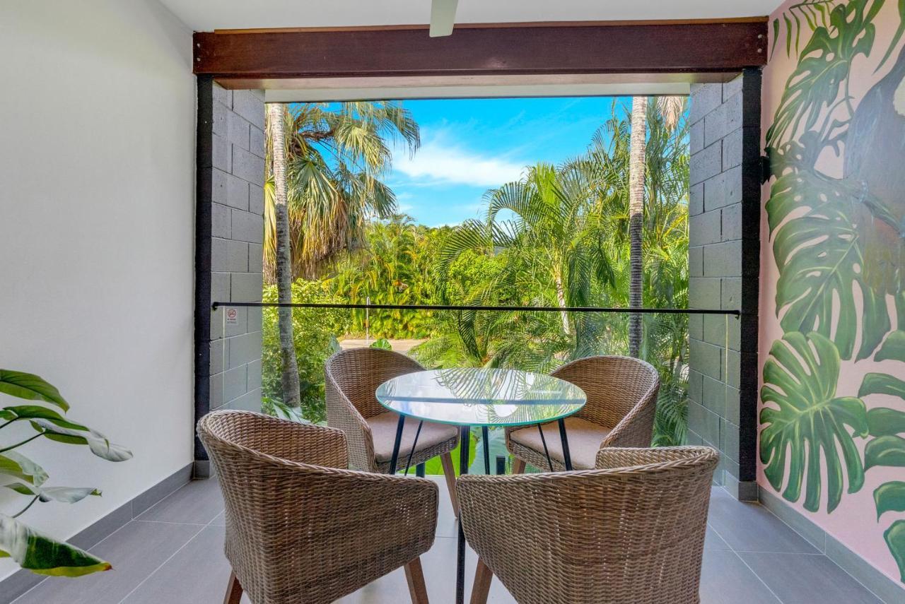 The Palms At Palm Cove Aparthotel Kültér fotó