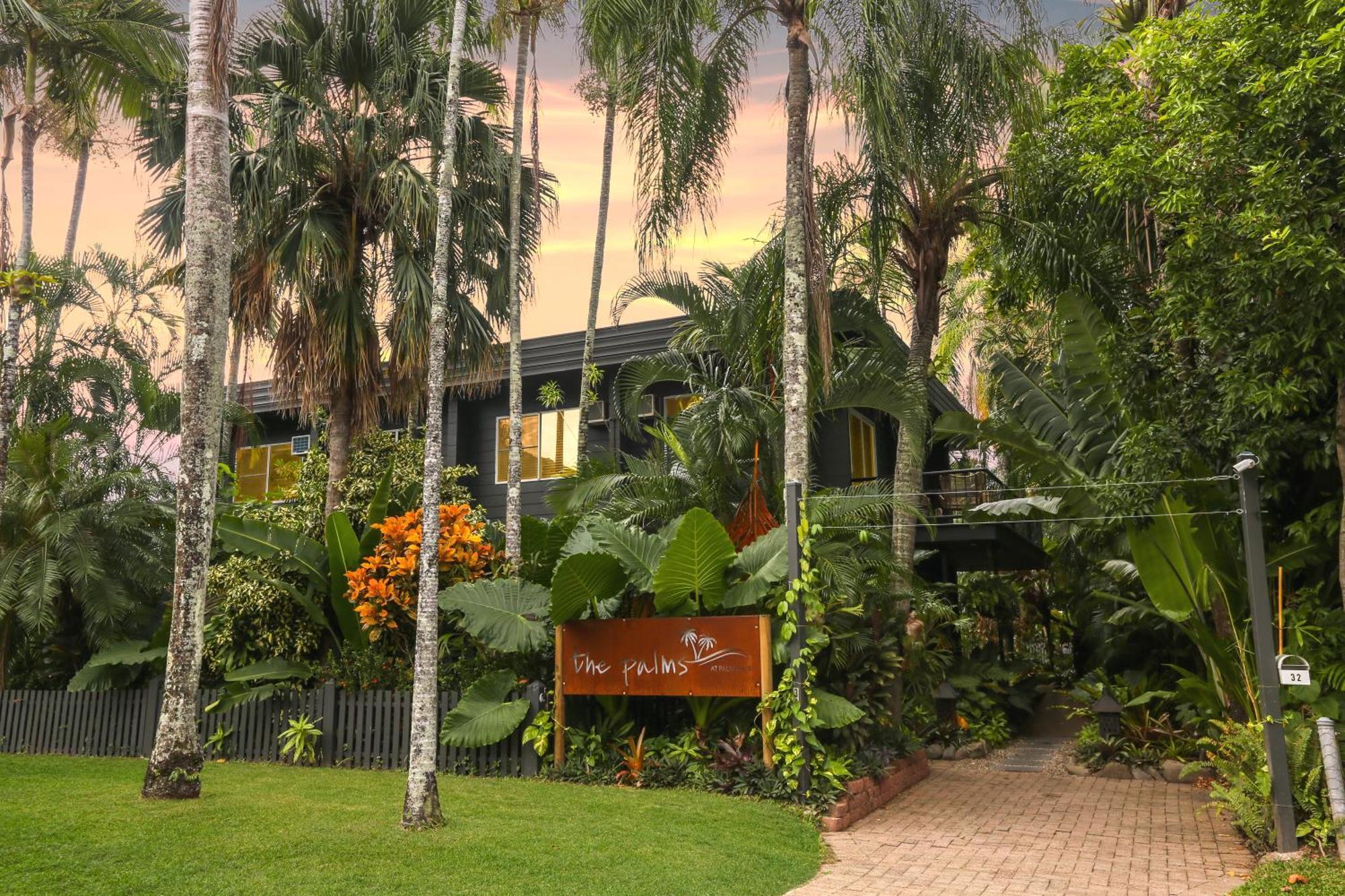 The Palms At Palm Cove Aparthotel Kültér fotó